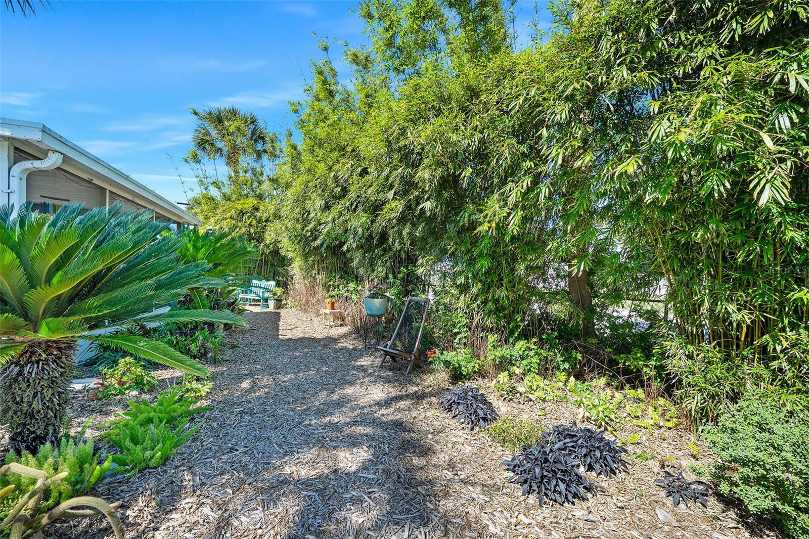 ORMOND BCH ESTATES - Residential