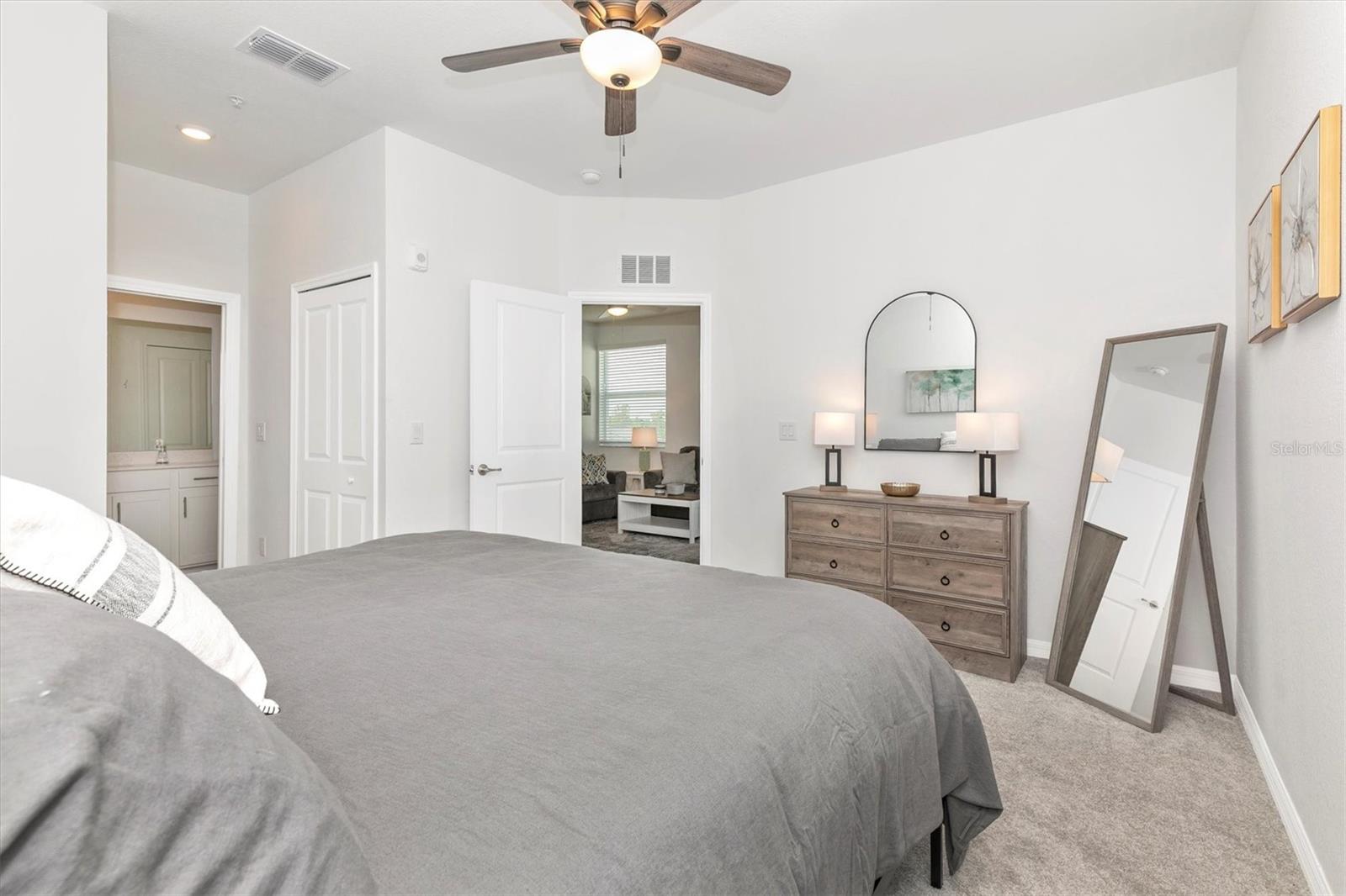 WELLEN PARK GOLF & COUNTRY CLUB - Residential Lease