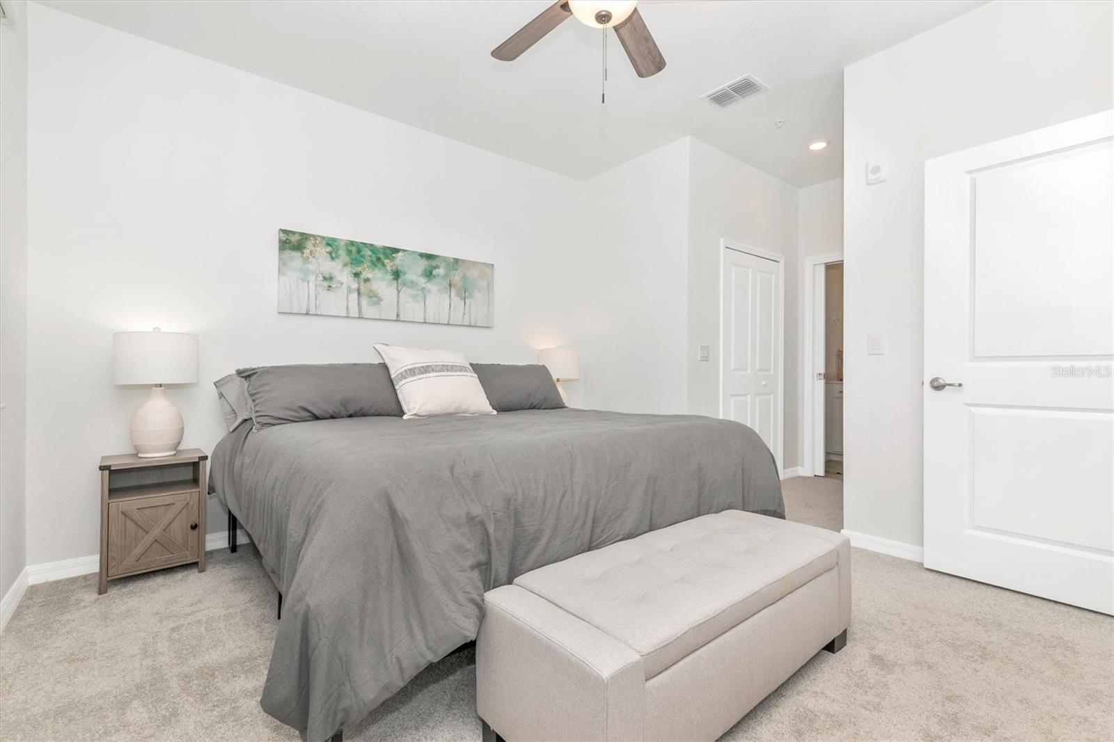 WELLEN PARK GOLF & COUNTRY CLUB - Residential Lease
