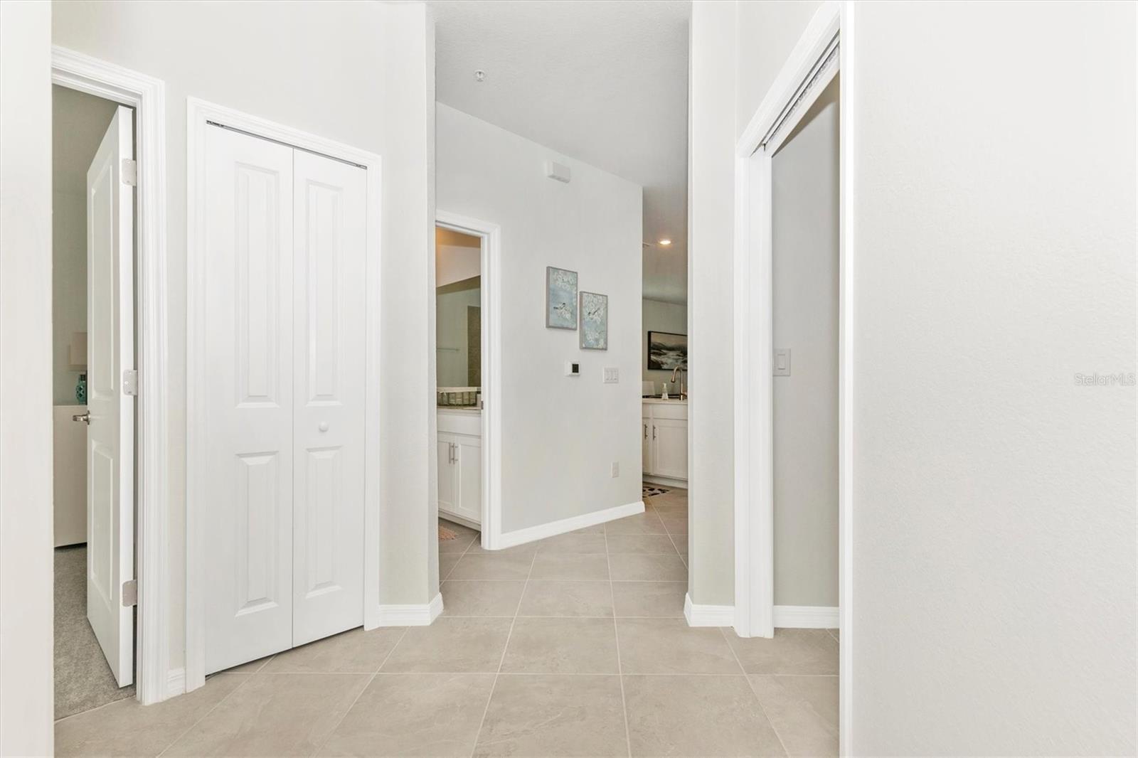 WELLEN PARK GOLF & COUNTRY CLUB - Residential Lease