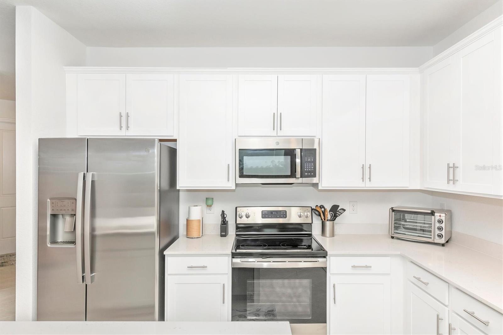 WELLEN PARK GOLF & COUNTRY CLUB - Residential Lease