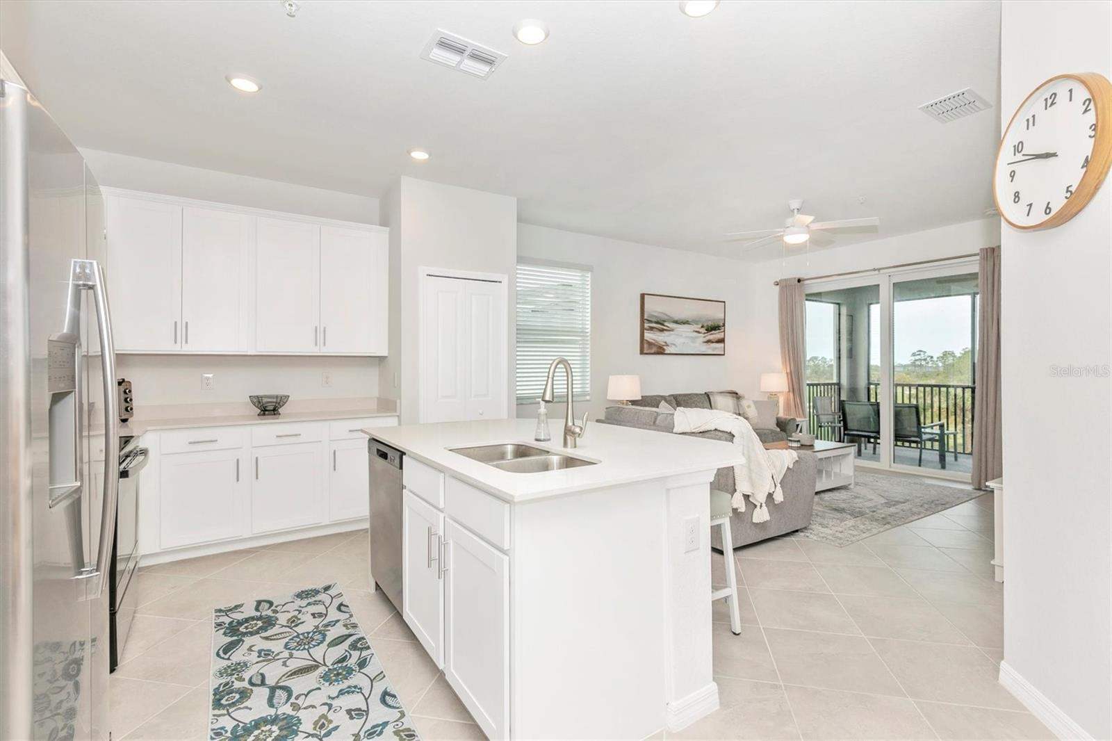 WELLEN PARK GOLF & COUNTRY CLUB - Residential Lease