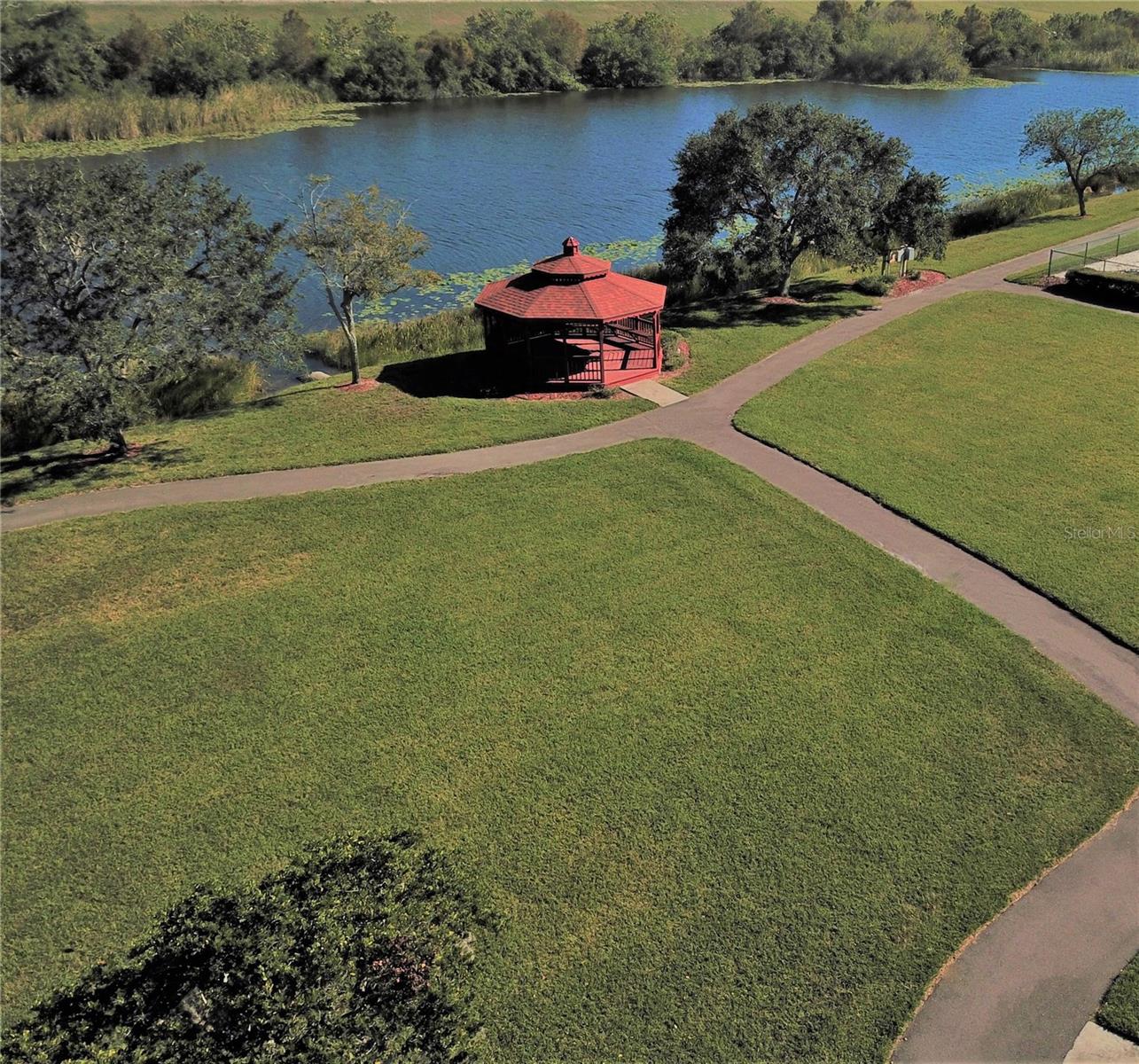 LAKES UNIT 2 PH 2 THE - Residential