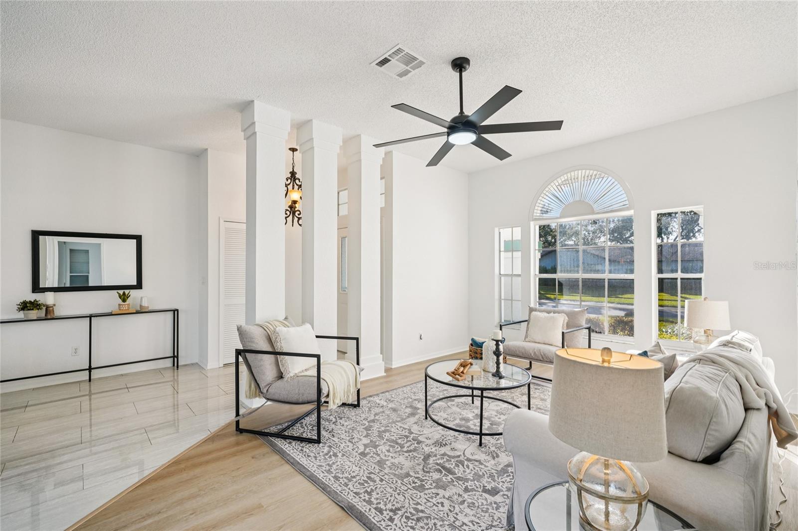 LAKES UNIT 2 PH 2 THE - Residential