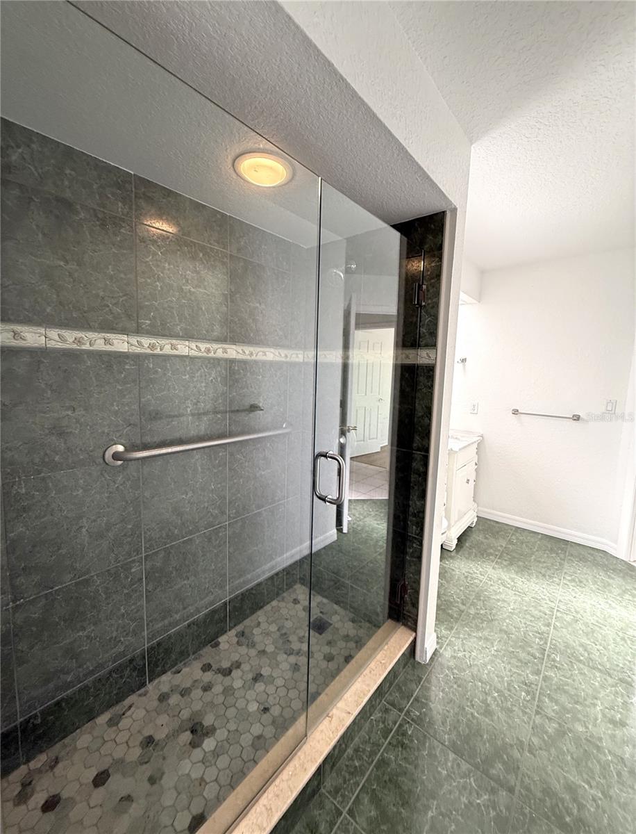 LAKES UNIT 2 PH 2 THE - Residential