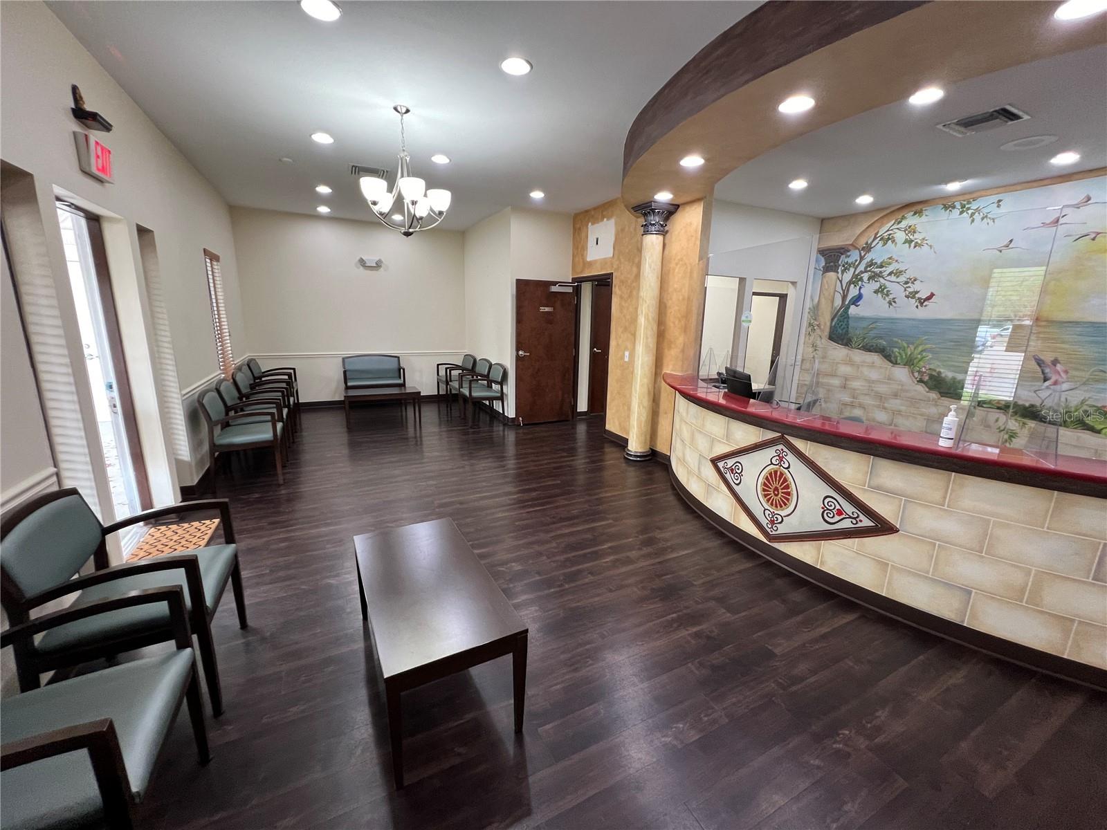 EICHENFELD OAKS MEDICAL CENTER - Commercial Lease