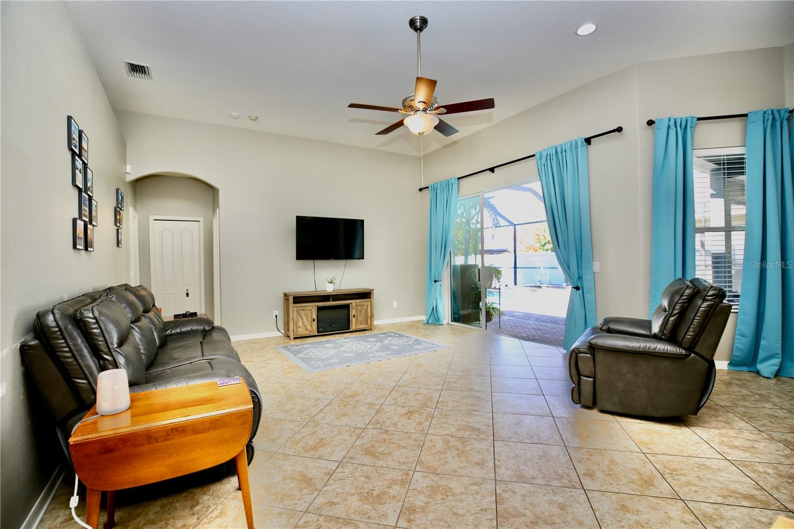 SOUTH FORK UNIT 6 - Residential