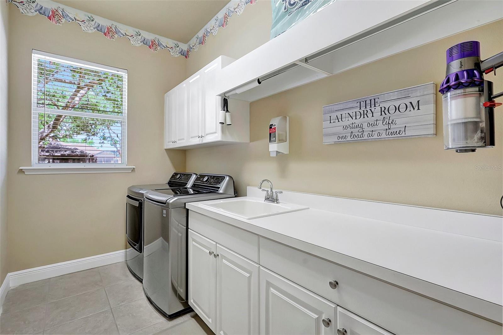 MILL CREEK VII - Residential