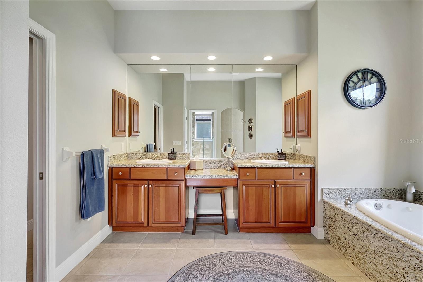 MILL CREEK VII - Residential