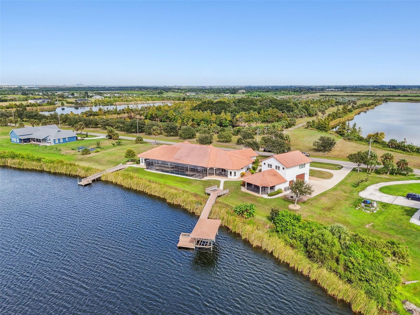 3215 GULF CITY ROAD