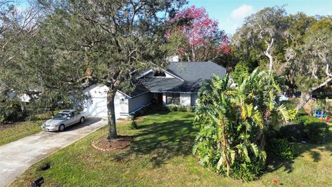 A home in WINTER HAVEN