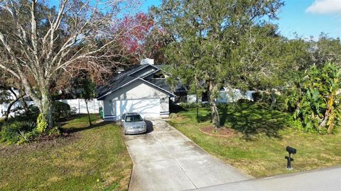 A home in WINTER HAVEN