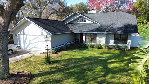 A home in WINTER HAVEN