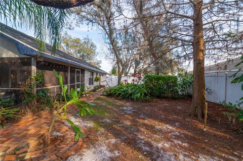 A home in WINTER HAVEN