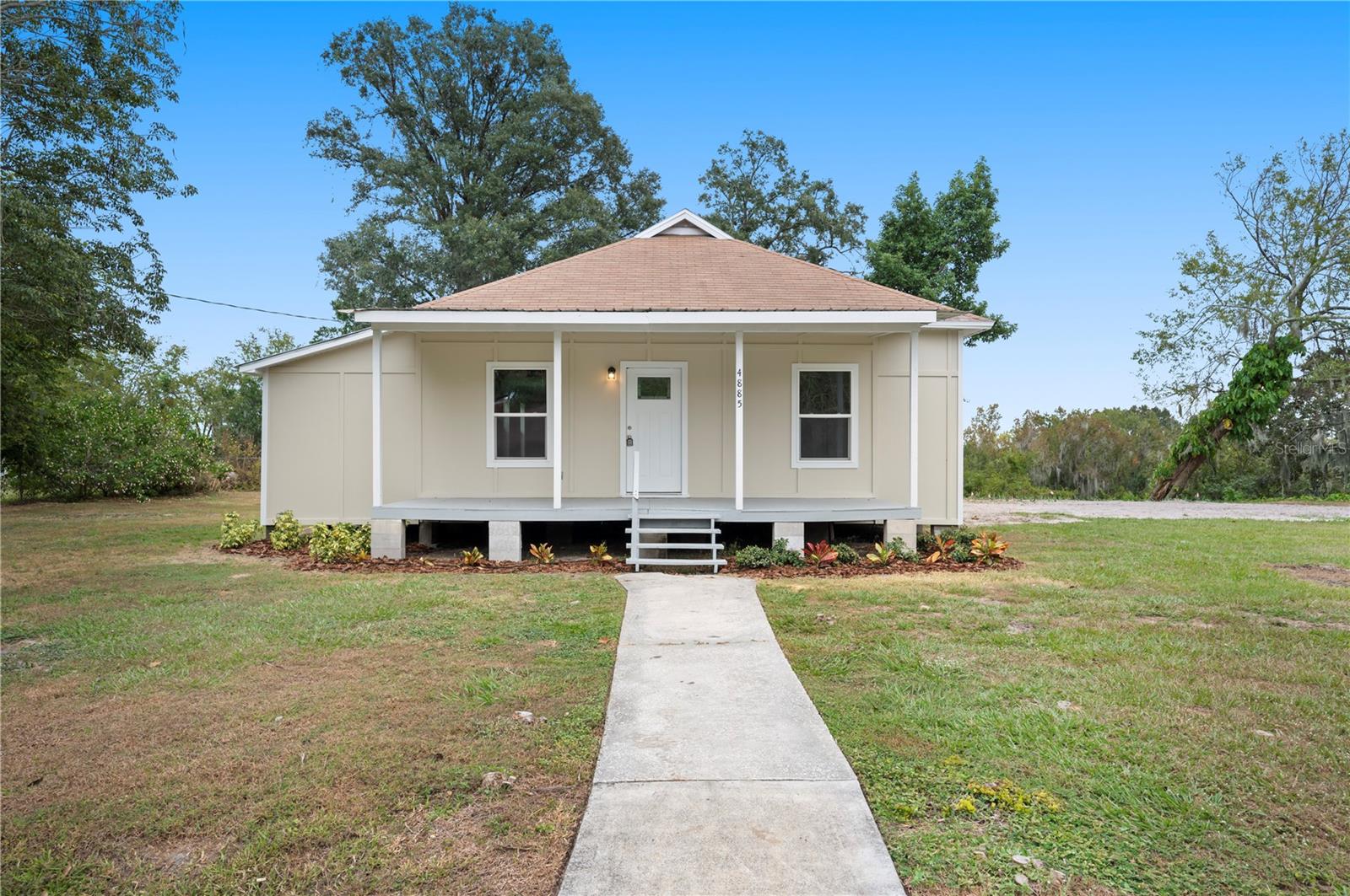 OAK TERRACE - Residential