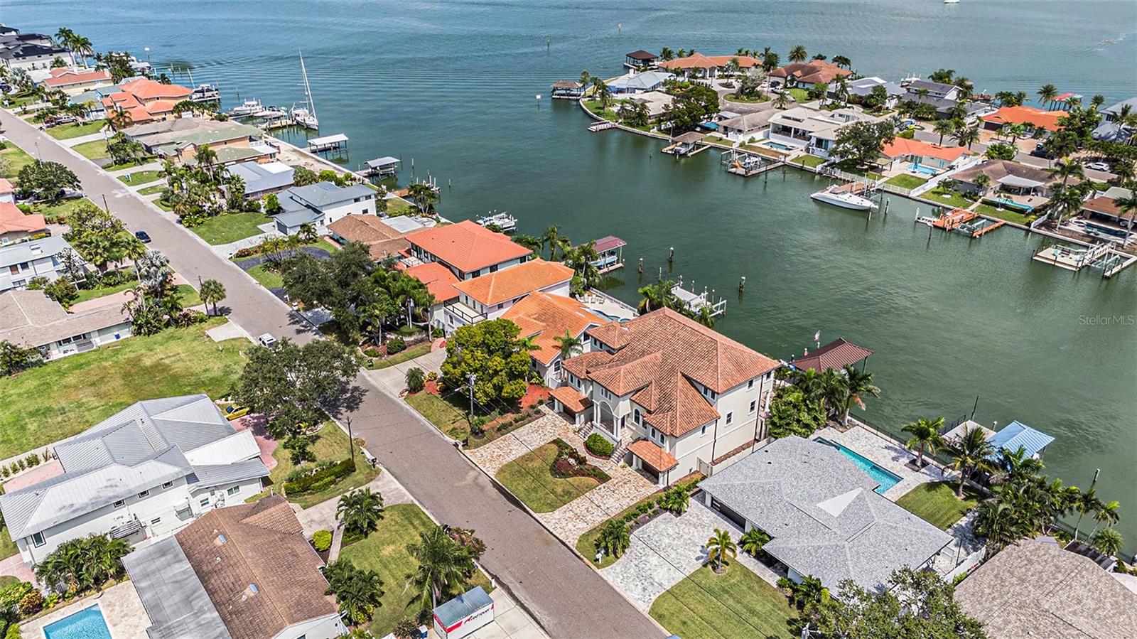 ISLAND ESTATES OF CLEARWATER - Residential