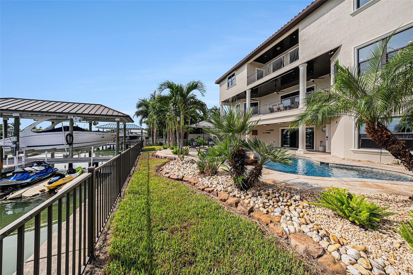 ISLAND ESTATES OF CLEARWATER - Residential