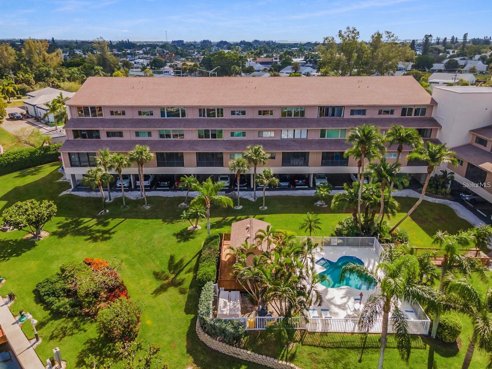 THE WATERWAY PH II - Residential