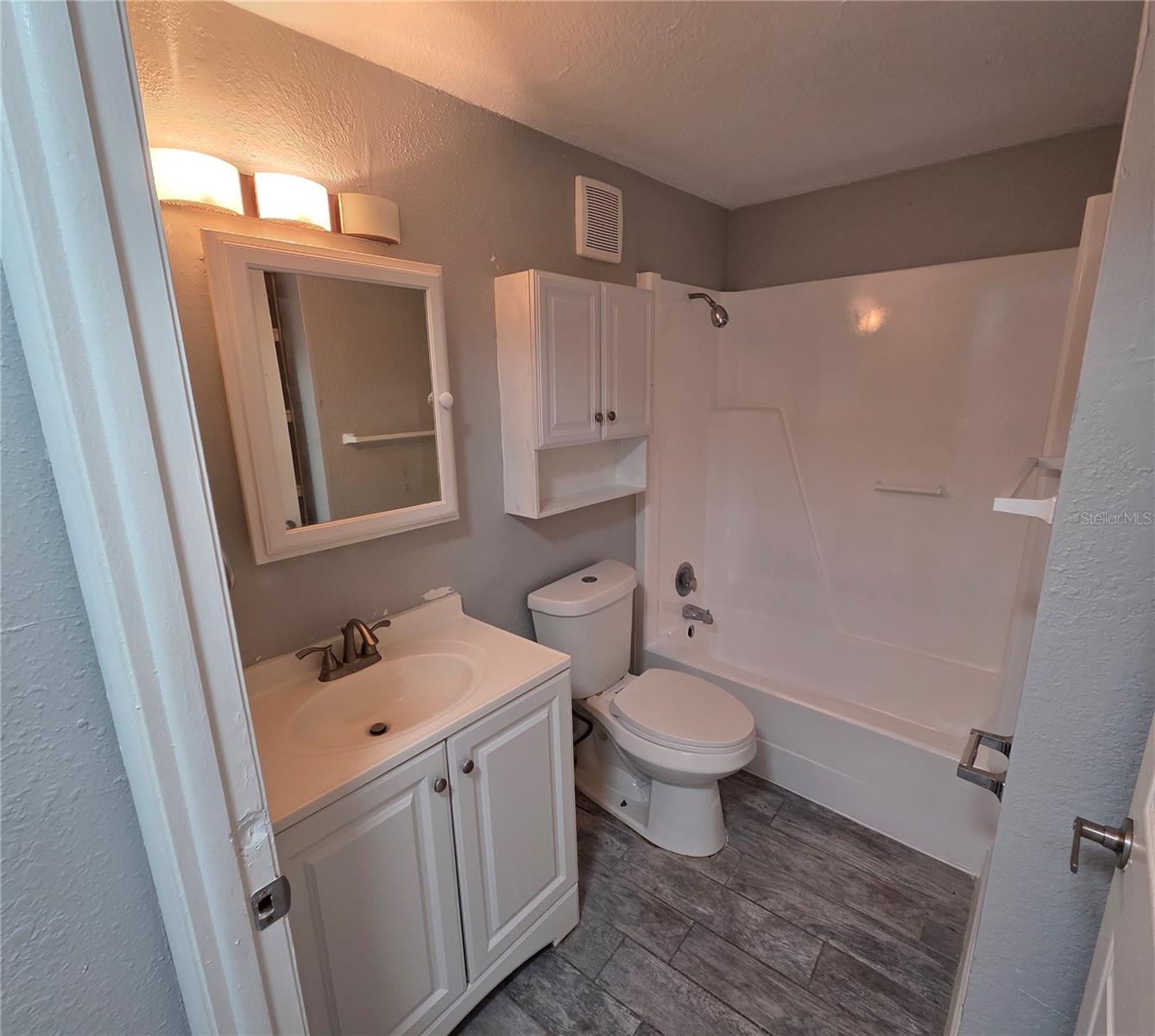 UNPLATTED - Residential Lease