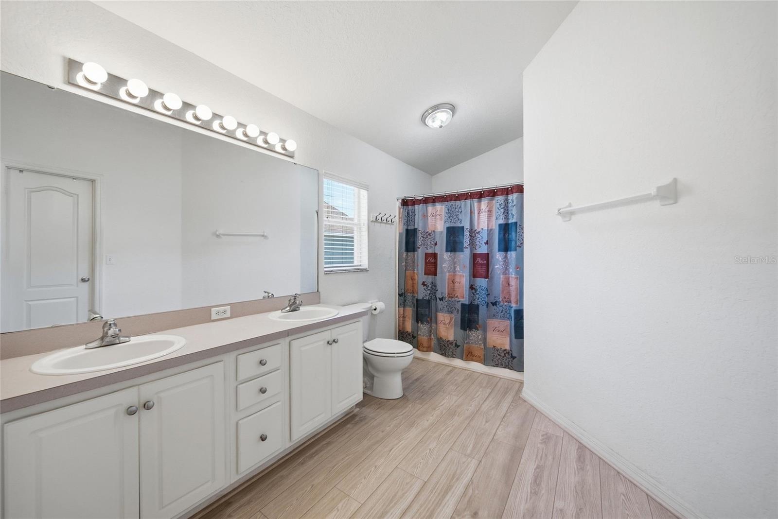 TURTLE ROCK - Residential