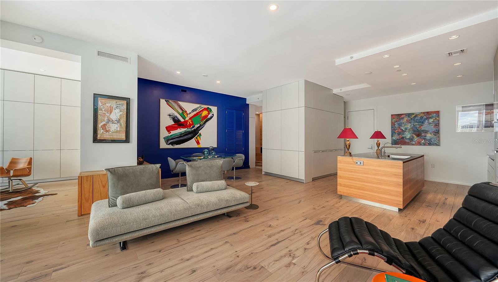 111 S PINEAPPLE AVENUE 1103