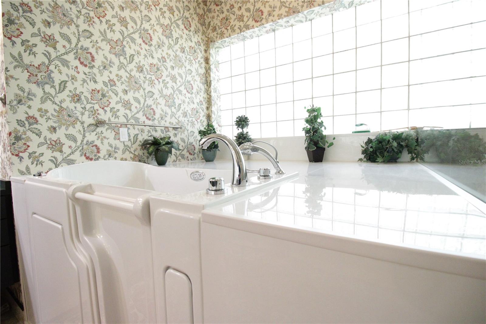 HUNTINGTON PH III - Residential