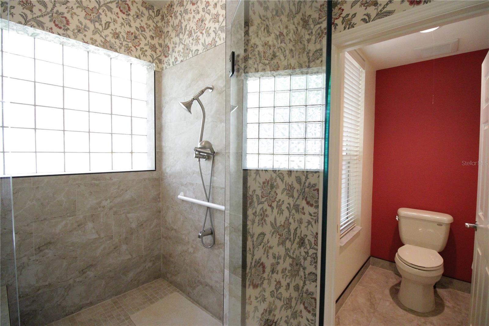 HUNTINGTON PH III - Residential