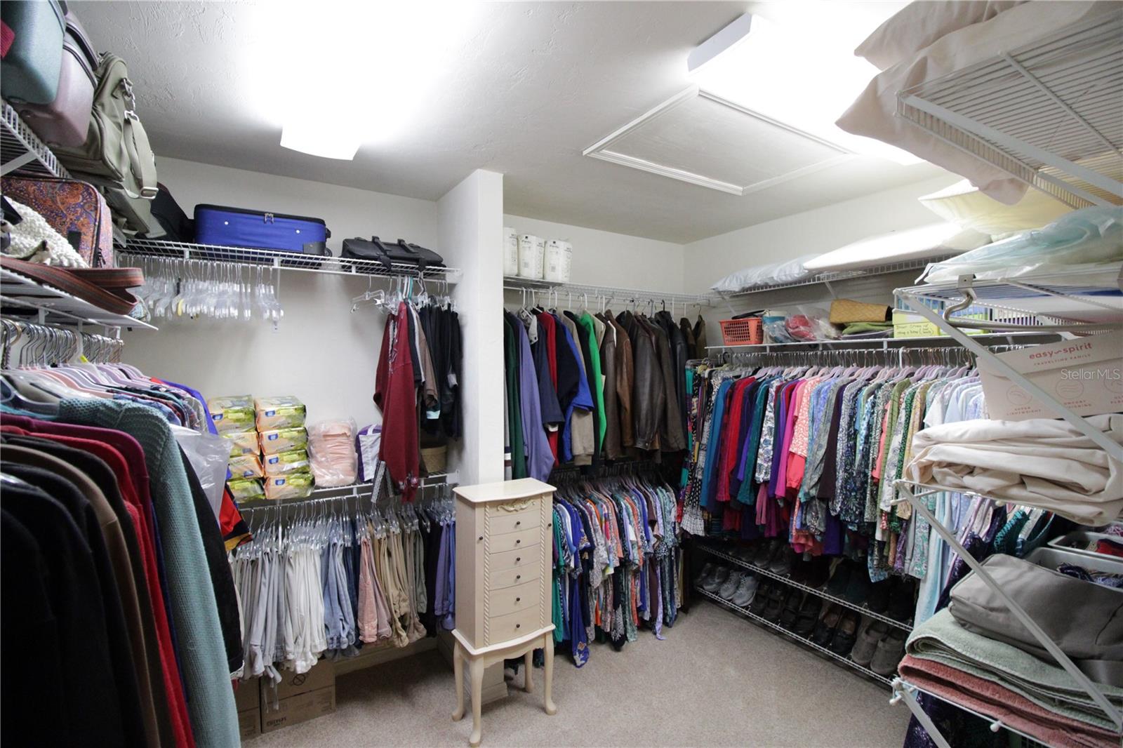 HUNTINGTON PH III - Residential