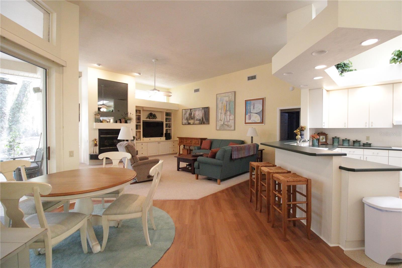 HUNTINGTON PH III - Residential