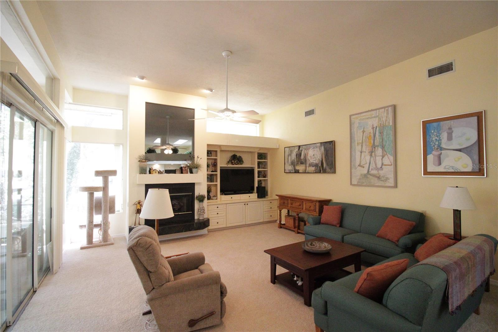 HUNTINGTON PH III - Residential