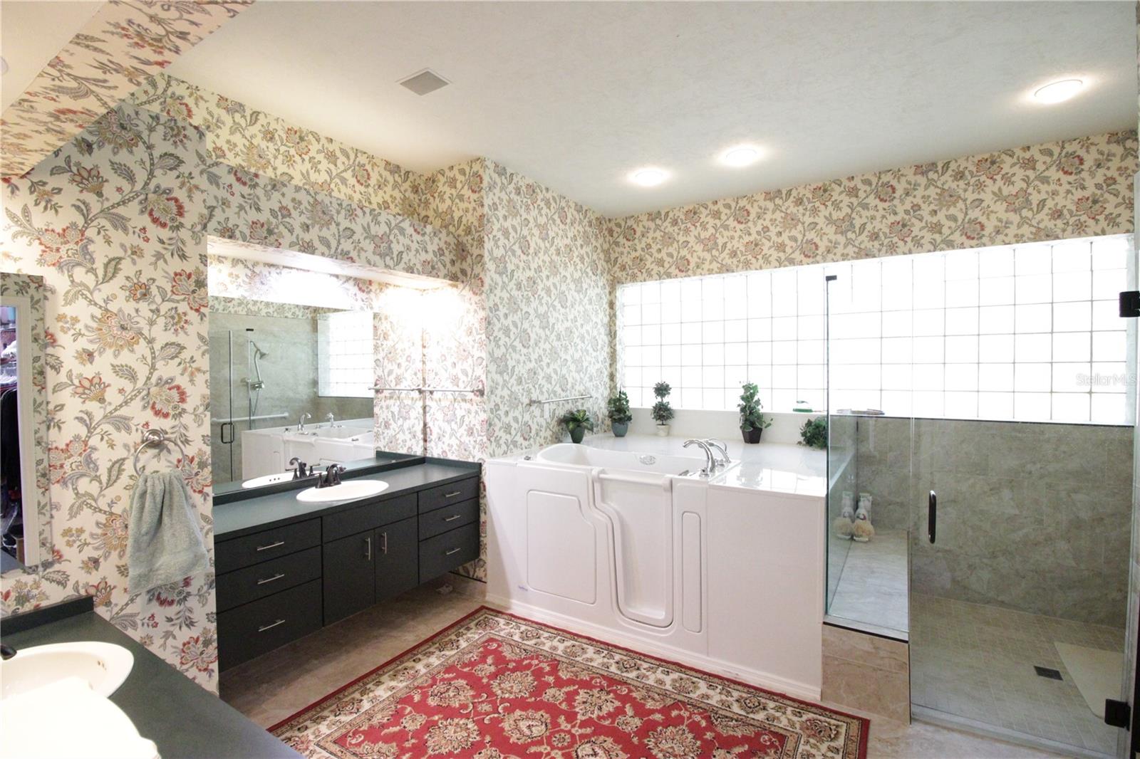 HUNTINGTON PH III - Residential