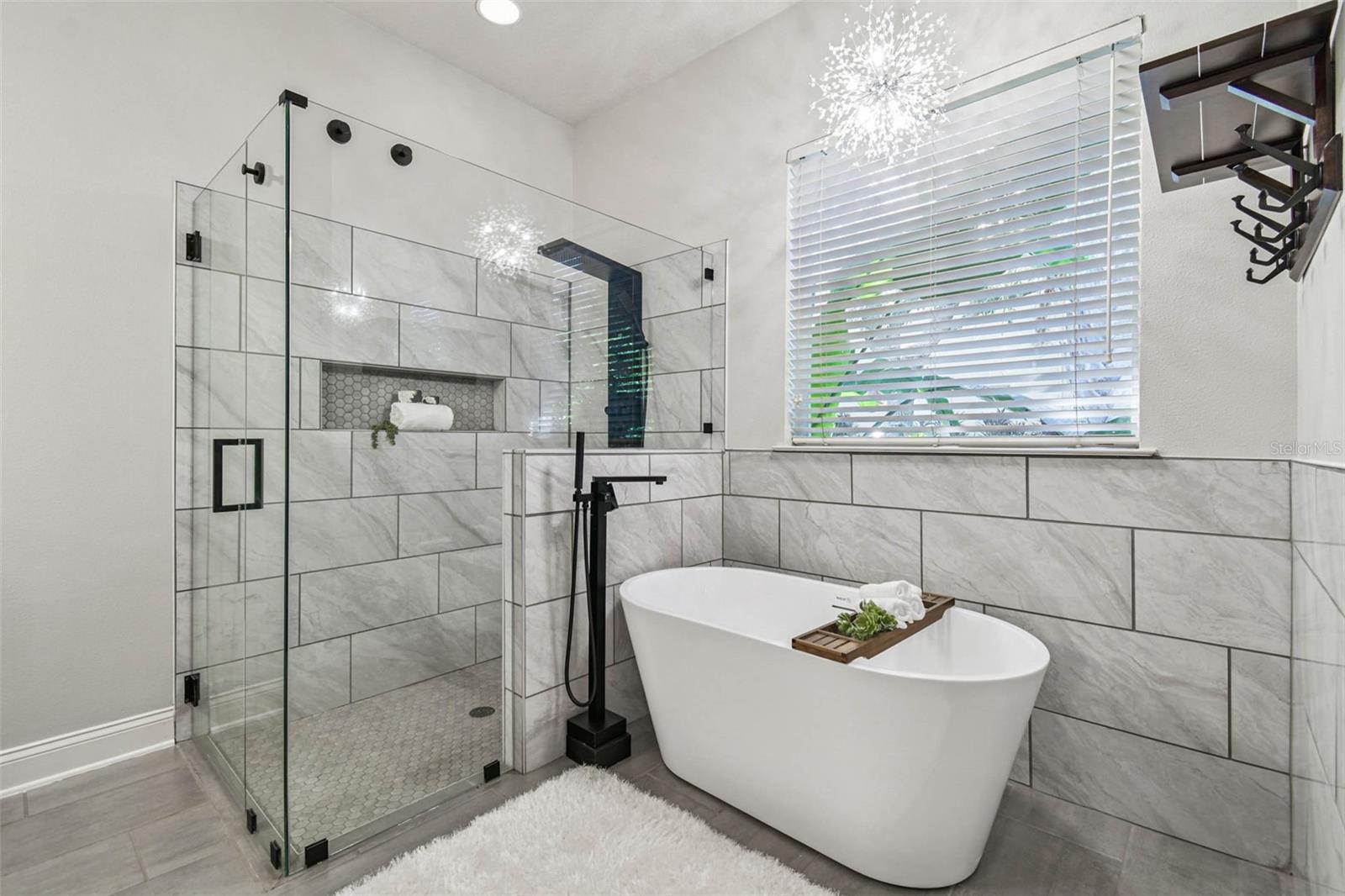 BELLA VISTA - Residential