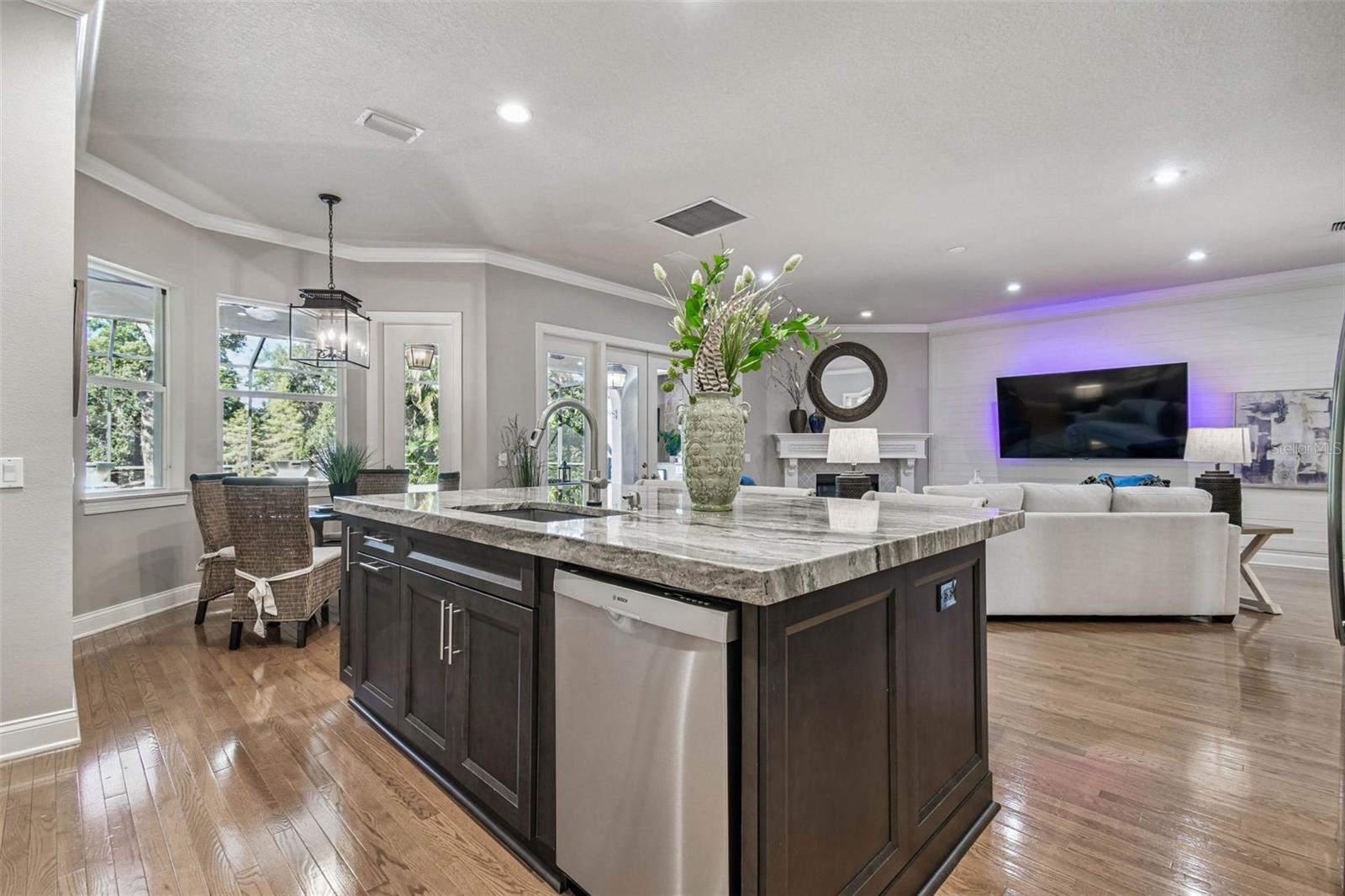 BELLA VISTA - Residential