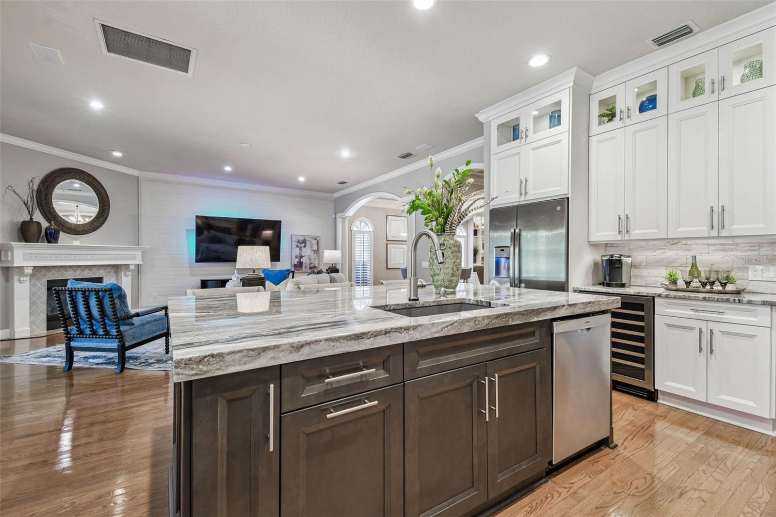 BELLA VISTA - Residential