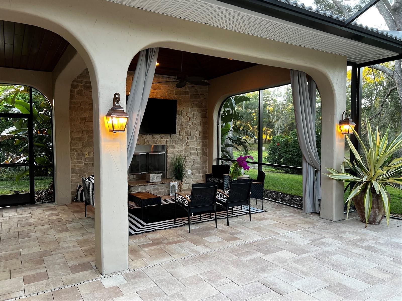 BELLA VISTA - Residential