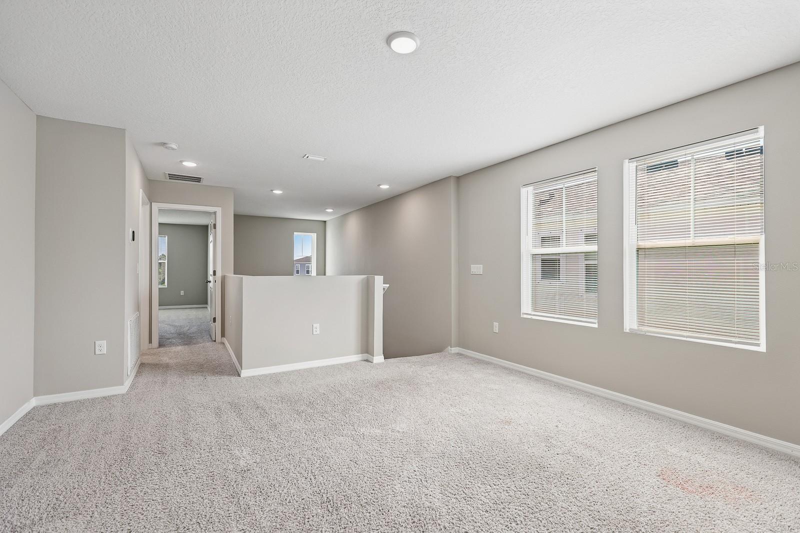 TRIPLE CRK VILLAGE M-1 - Residential Lease