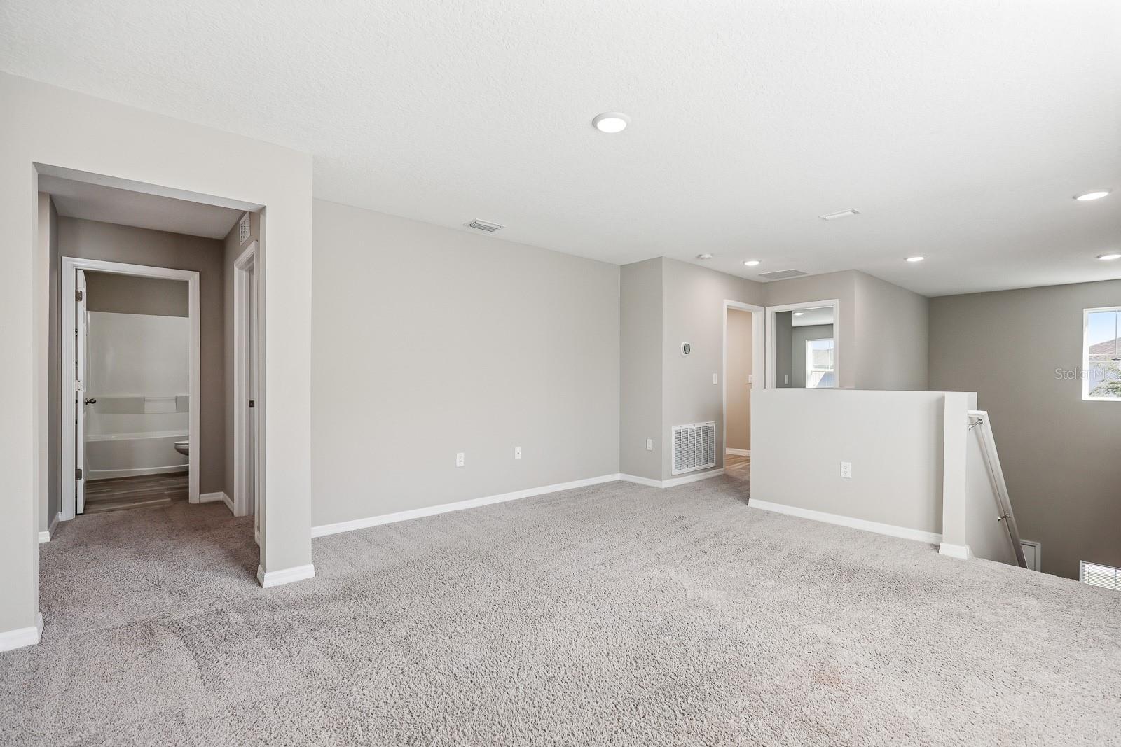 TRIPLE CRK VILLAGE M-1 - Residential Lease