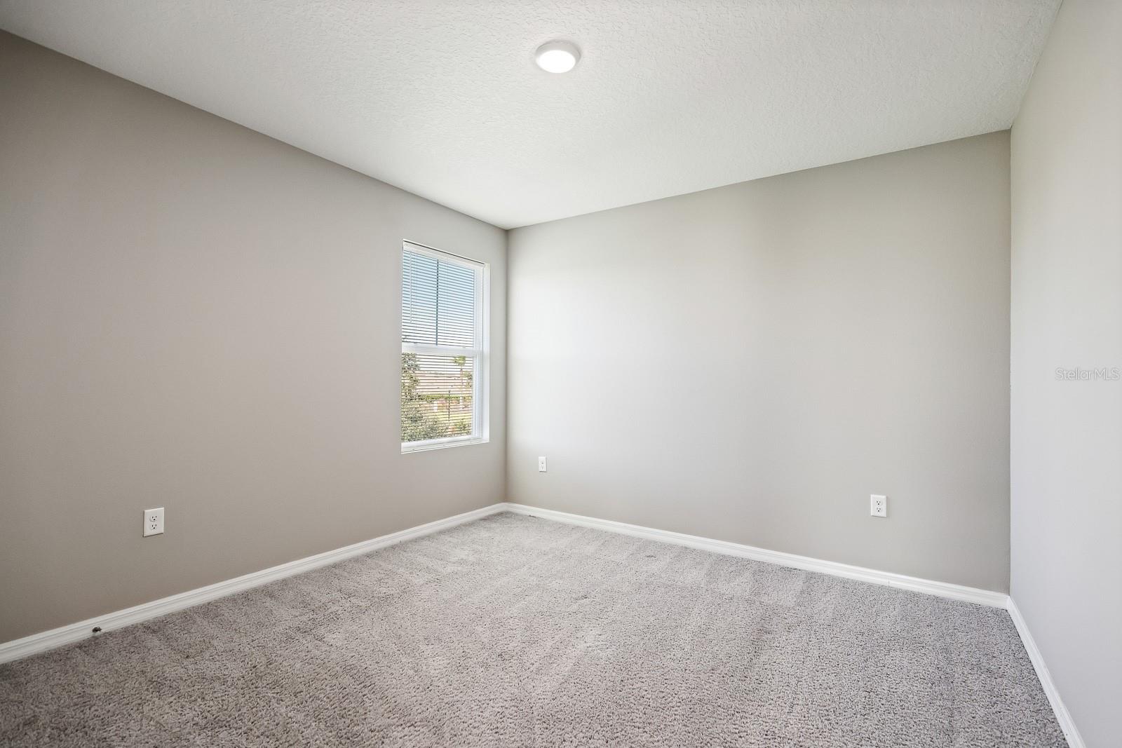 TRIPLE CRK VILLAGE M-1 - Residential Lease