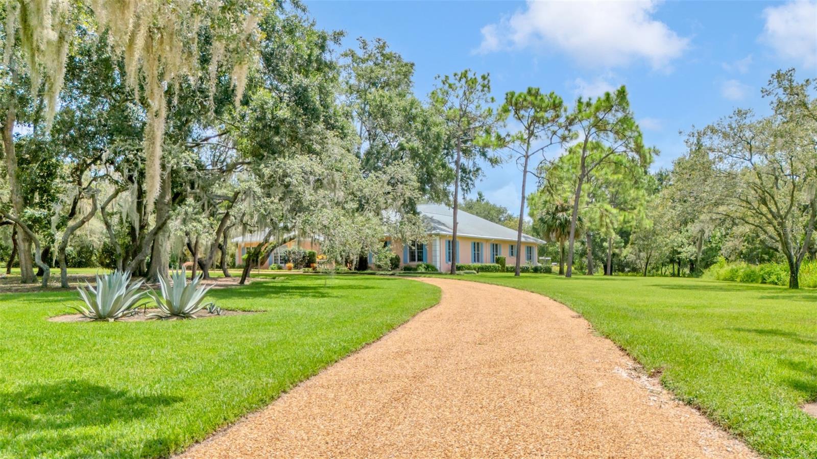 MOUNTAIN LAKE UNREC - Residential