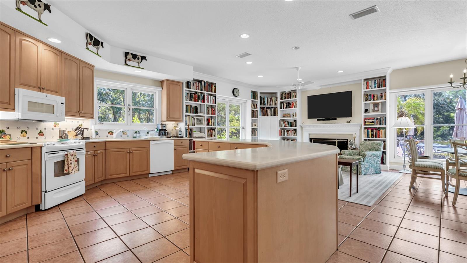 MOUNTAIN LAKE UNREC - Residential