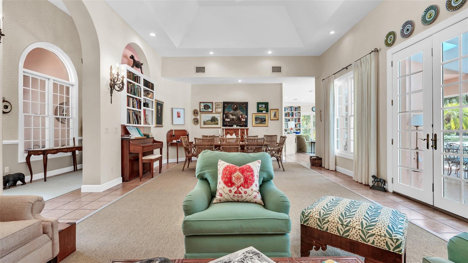 MOUNTAIN LAKE UNREC - Residential