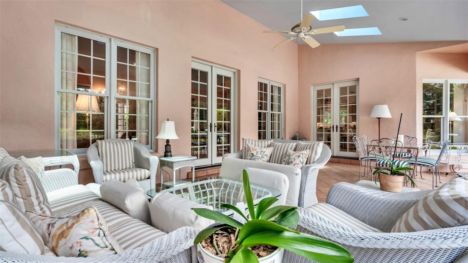 MOUNTAIN LAKE UNREC - Residential