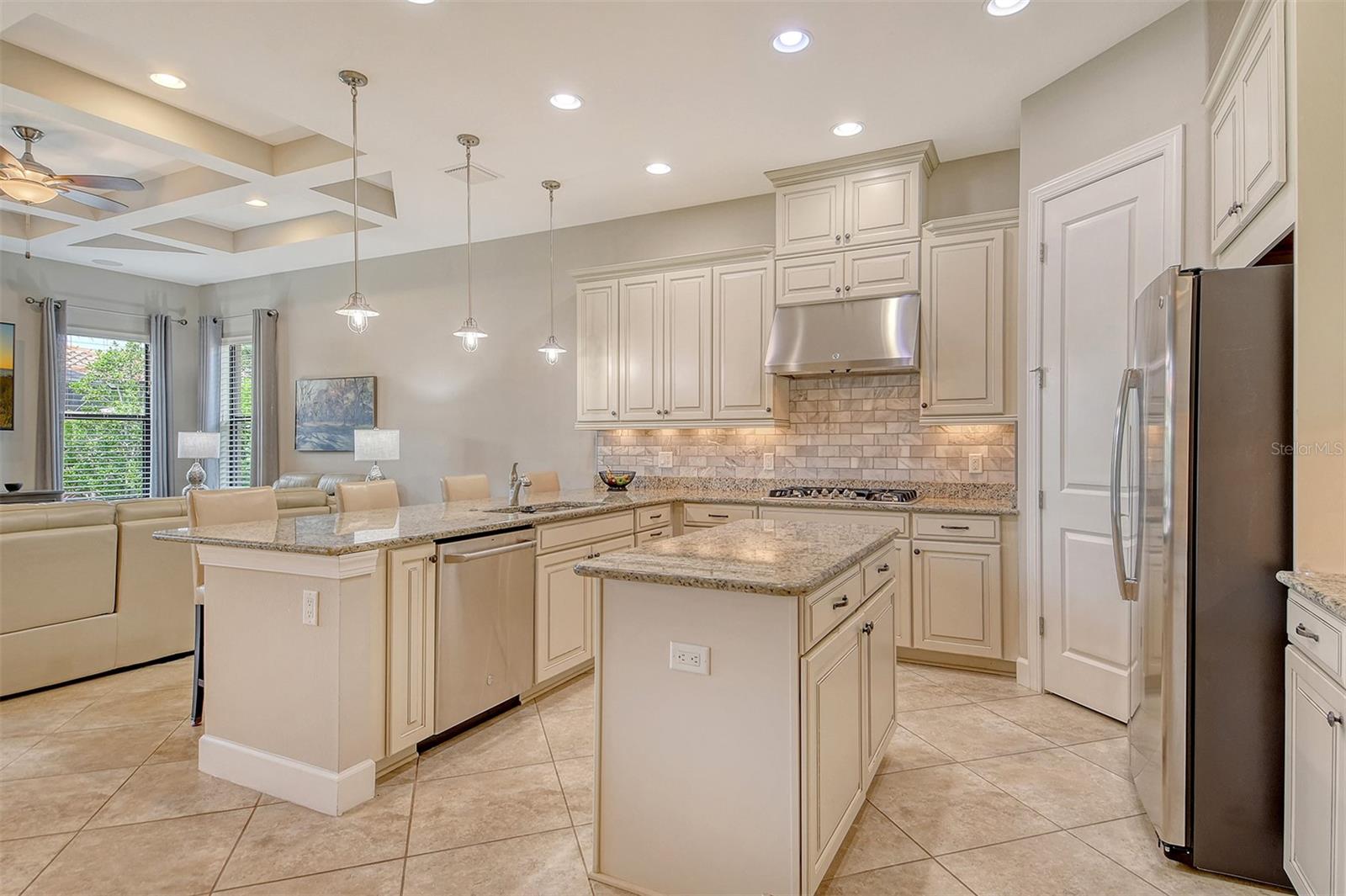 ESPLANADE PH III SUBPHASES E, G & H - Residential Lease