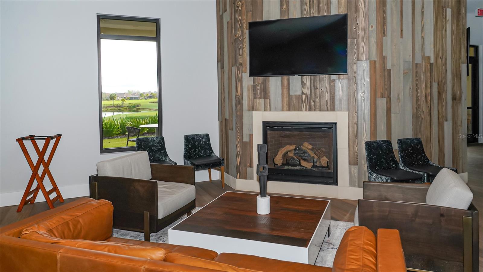 ESPLANADE PH III SUBPHASES E, G & H - Residential Lease