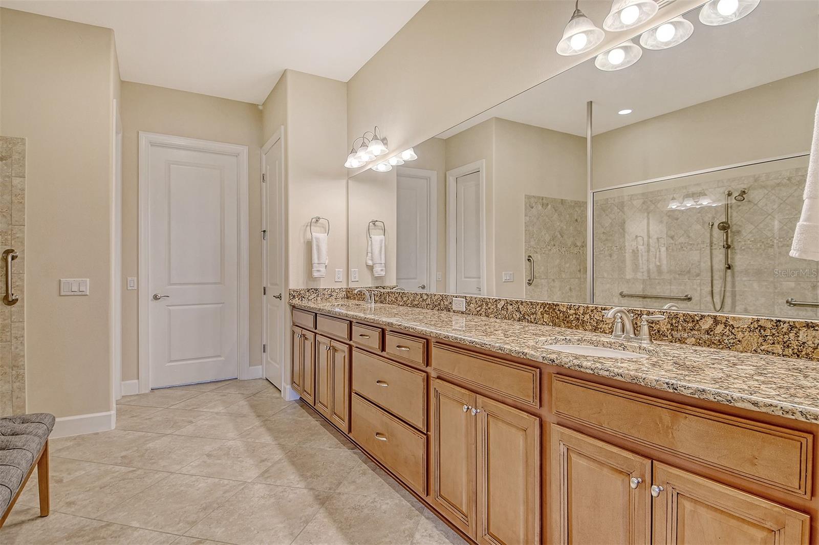 ESPLANADE PH III SUBPHASES E, G & H - Residential Lease