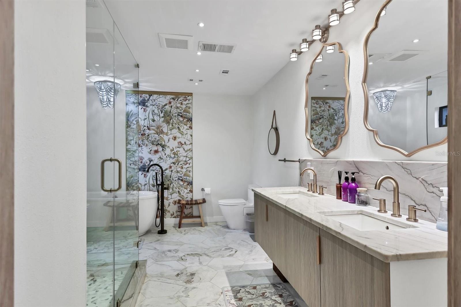 HIDDEN OAKS NORTH - Residential