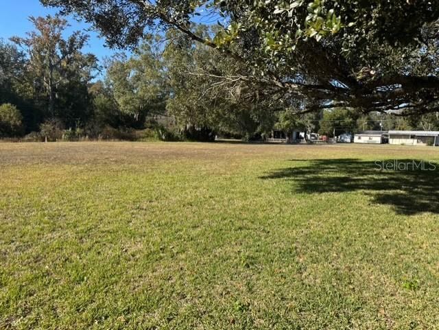 RIVER RETREATS - Land