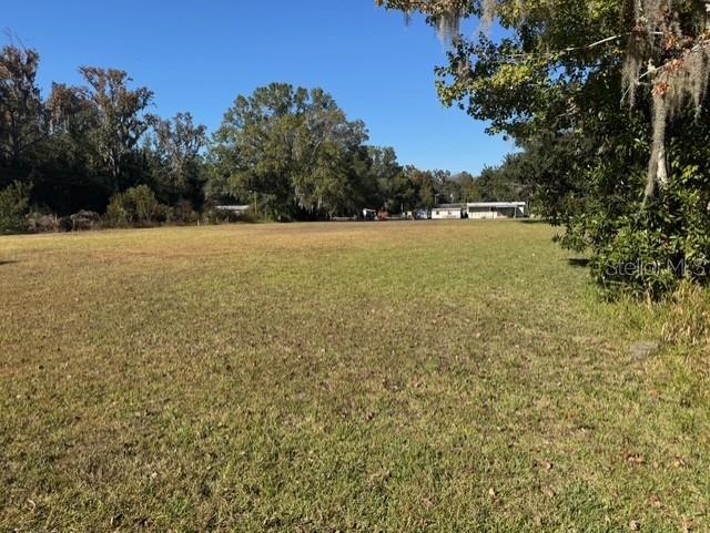 RIVER RETREATS - Land