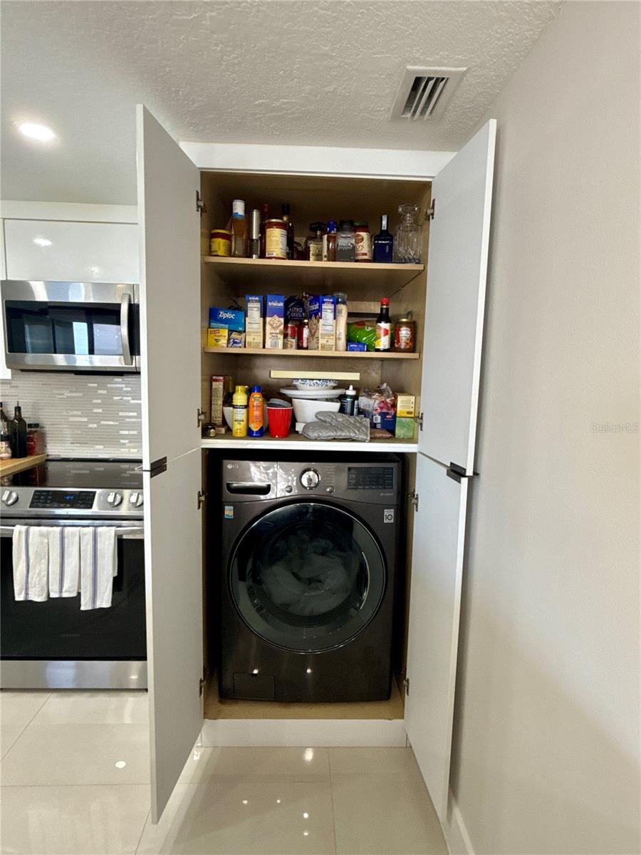 OCEAN RITZ CONDO UNIT 01 - Residential