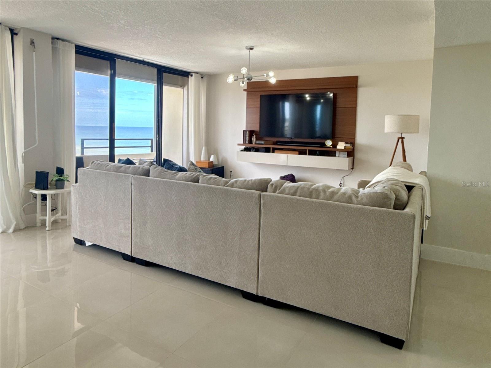 OCEAN RITZ CONDO UNIT 01 - Residential